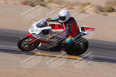 media/Dec-10-2023-SoCal Trackdays (Sun) [[0ce70f5433]]/Turn 9 Inside Set 2 (1115am)/